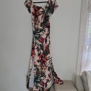 VENUS Tropical Floral Maxi Dress